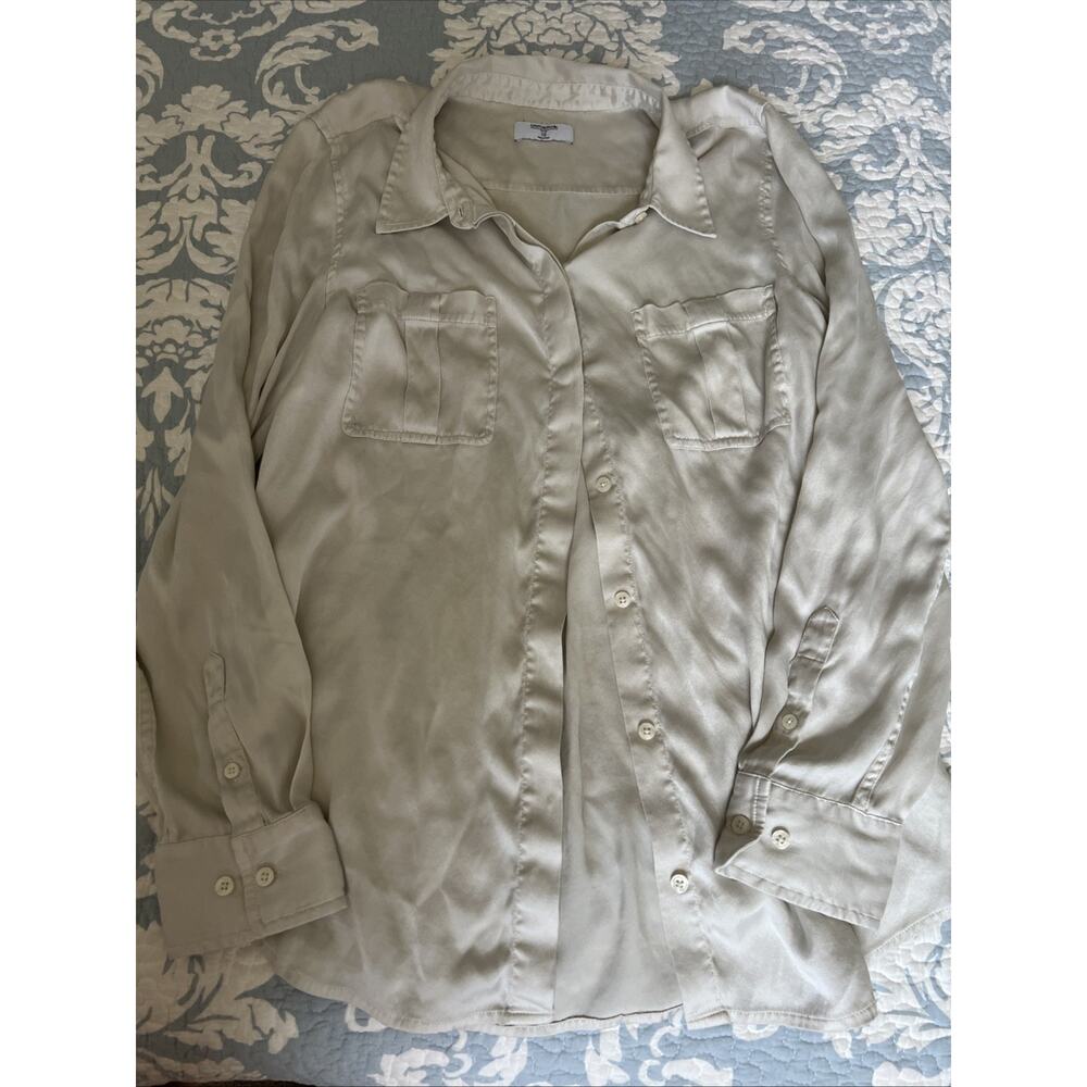 Women's UNTUCKIT Cream Silk Blend Button Down Shirt Size 10 Dress
